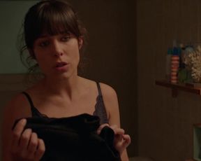 Iria del Rio - Les de l'hoquei s01e03-13 (2019)