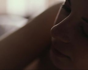 Andreia Horta naked - Elis (2016)