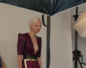 Sasha Luss, Lera Abova nude - Anna (2019)