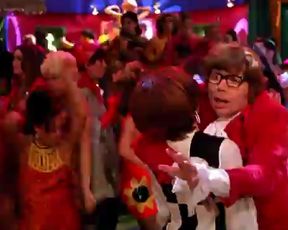 Gia Carides, Heather Graham Sexy - Austin Powers_ The Spy Who Shagged Me (1999)