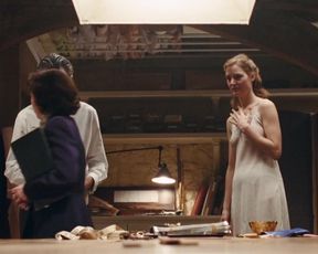 Vicky Krieps - Phantom Thread (2017) Sexy movie video