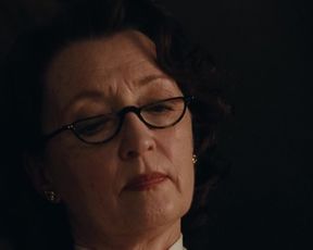 Vicky Krieps - Phantom Thread (2017) Sexy movie video