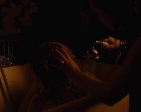 Liv Henneguier nude - Crache coeur (2015)