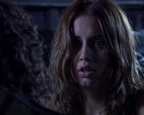 Carla Sanchez, Ana de Armas etc. - Madrigal (2007)