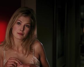 Rosamund Pike - Fracture (2007)