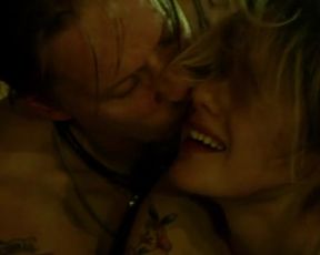 Jessica Grabowsky, Dorte Roemer, Jenni Utriainen Nude - 8-Pallo (2013)