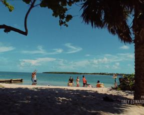 Alexa Demie nude - Waves (2019)