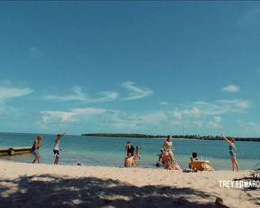 Alexa Demie nude - Waves (2019)