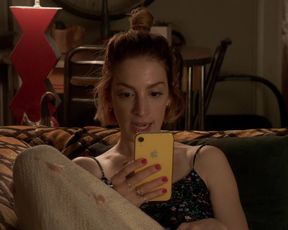 Hilary Duff nude - Younger s06e10 (2019)