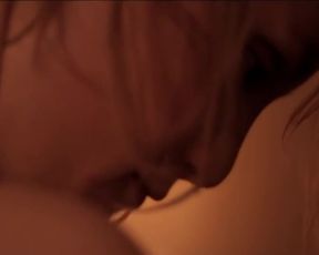 Anael Snoek Nude, Topless, Bath Scene, Real Sex in 'Albedo'