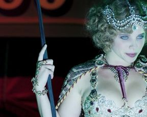 Bruna Linzmeyer nude - O Grande Circo Mistico