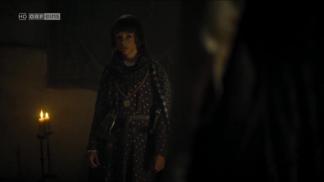 Sophie Strobele  nackt