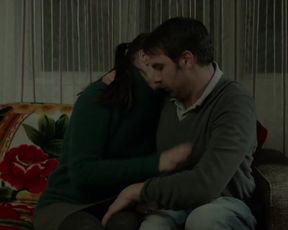 Ioana Flora - Acasa la tata (2015) Naked hot video