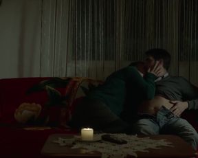 Ioana Flora - Acasa la tata (2015) Naked hot video