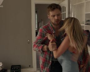 Luise Bahr, Sarah Maria Besgen - Manner! Alles auf Anfang s01e01 (2015) celebs topless scenes