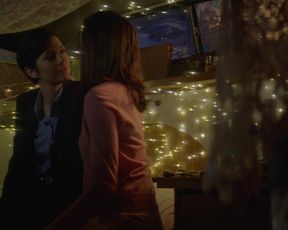 Maddison Jaizani, Katie Findlay nude - Nancy Drew (2020)  (Season 1, Episode 11)