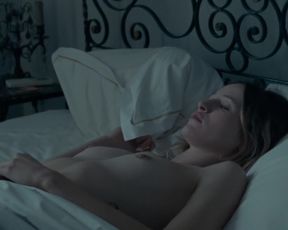Christa Theret, Juliette Binoche - Doubles vies (2018) celebrity topless scenes