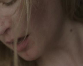 Julia Jentsch - 24 Wochen (2016) Nude movie scene