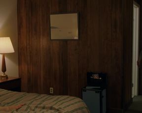 Caroline Dhavernas - Easy Living (2017) Hot movie video