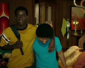 Andrea Bogart, sexy - Snowfall s01e01 (2017) Naked actress in a "topless" scene