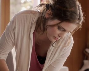 Roxane Mesquida sexy - Nos futurs (2015)