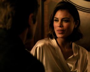 Nathalie Kelley - Dynasty s01e07 (2017) Naked actress in a sexy video