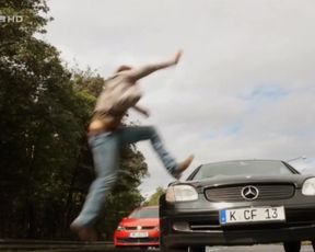 Karin Giegerich - Countdown - Die Jagd beginnt s03e03 (2012) Naked sexy video