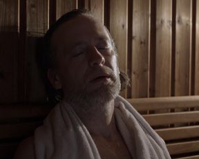 Melina Hess, Fiona-Maria Karagiannidou - Fikkefuchs (2017) Naked actress in a TV movie scene