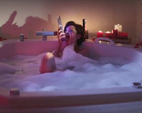 Macarena Gomez nude - Vibriciones (2016)