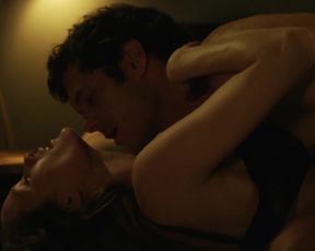 Ashley Hinshaw nude - StartUp (2016) (Season1, Episode3)