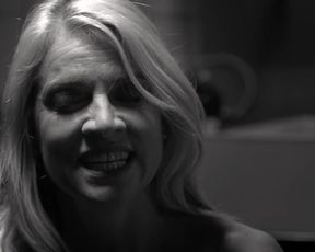 Fenja Ruhl - Die dunkle Kammer (2016) Censorship erotic scene