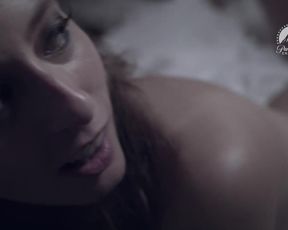 Maria Florencia Castro, Lourdes Sole Dolphyn - Submersos s01e03e06 (2020) Hot movie scene