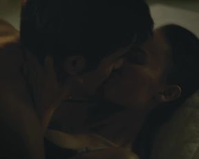Salvita Decorte - Halfworlds s01e04 (2017) Naked movie scene