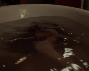 Elodie Frege nude - La main du mal  (2016) (Season1, Episode1)