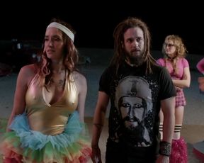 Sara Malakul Lane - Halloween Pussy Trap Kill Kill (2017) Hot film scene