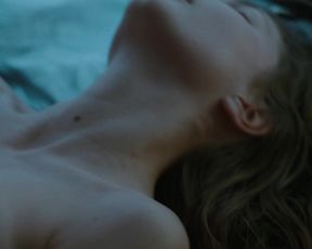 Iben Akerlie naked - Don’t Tell Me About Your Dreams (2017)