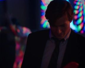 Genevieve Angelson, Ema McKie, & other actresses - Good Girls Revolt s01e05 (2016) Naked sexy scenes.