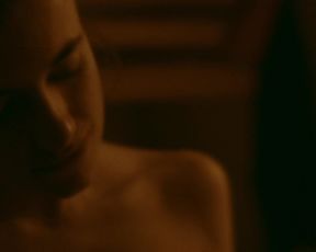 Camille Claris - Les etoiles restantes (2016) Censored nude scene