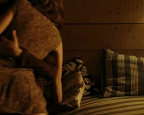 Camille Claris - Les etoiles restantes (2016) Censored nude scene