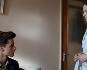 Iulia Alexandra Dinu - Un Pas in Urma Serafimilor (2017) celebrity naked