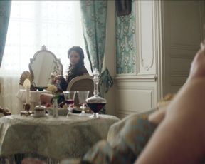 Tuppence Middleton hot - War_and_Peace (2016) (Season 1, Episode 3)