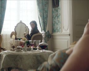 Tuppence Middleton hot - War_and_Peace (2016) (Season 1, Episode 3)