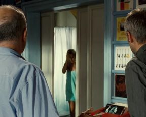 Nadir Caselli, Giulia Greco, Micaela Ramazzotti nude - Posti in piedi in paradiso (2012)