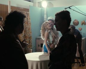 Larisa Polonsky, Dominique Fishback - The Deuce s01e08 (2017) Naked film scene