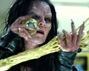 Elizabeth Banks, Naomi Scott - Power Rangers (2017) Сut celebs scenes