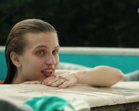 Bianka Berenyi - Viragvolgy (2018) Nude movie scene