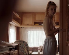 Bianka Berenyi - Viragvolgy (2018) Nude movie scene