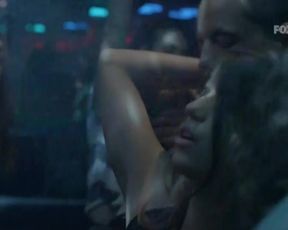 Maria Bopp, Stella Rabello, Luciana Paes, and other - Me Chama De Bruna s01e04 (2016) celebrity nude videos