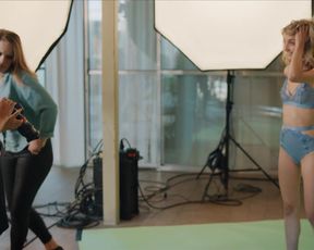 Isis Cabolet - Women of the Night (Keizersvrouwen) s01e02 (2019) sexy naked