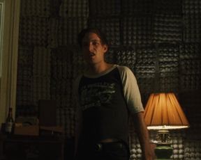 Juno_Temple_-_Vinyl_s01e09 (2016)